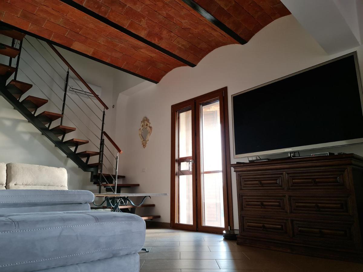 Il Panorama Apartment Montescudaio Exterior photo