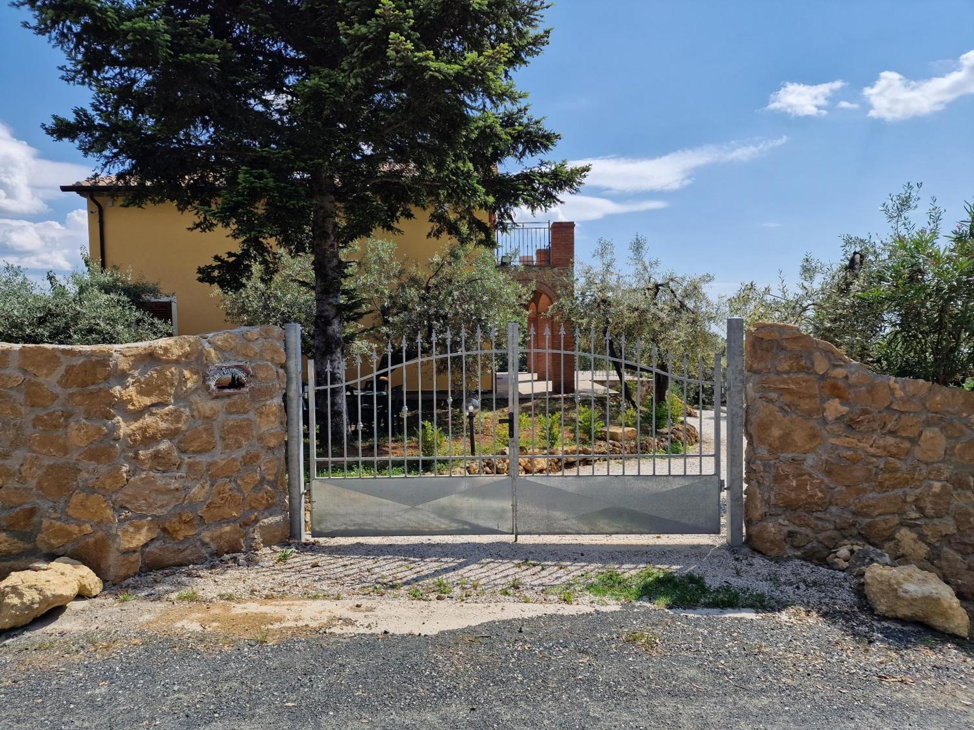 Il Panorama Apartment Montescudaio Exterior photo